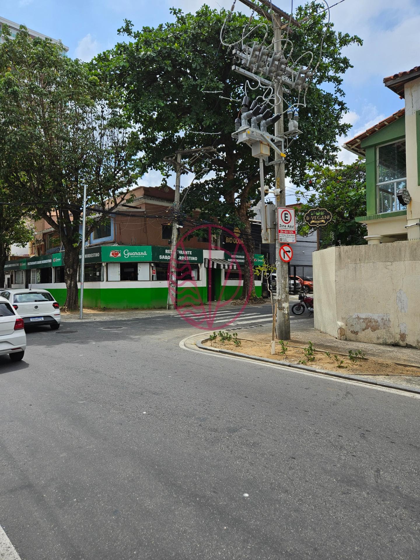 Apartamento para alugar com 4 quartos, 1 suíte, 2 vagas e 243m² no Barra, Salvador (BA) — foto 28 de 30