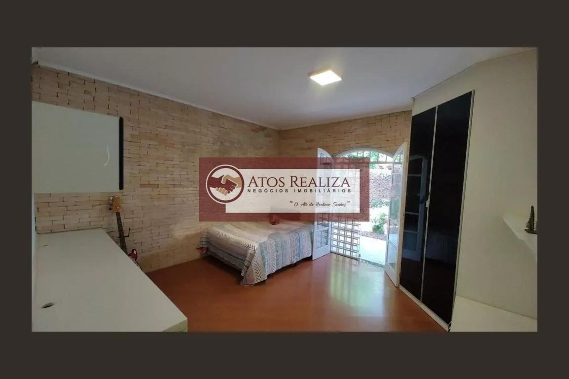 Casa à venda com 3 quartos, 1 suíte, 4 vagas e 206m² no Bolsão de Interlagos, São Paulo (SP) — foto 11 de 19
