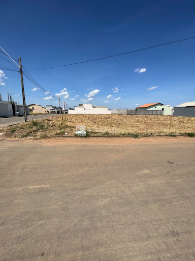 Lote / Terreno em Residencial Village  -  Catalão