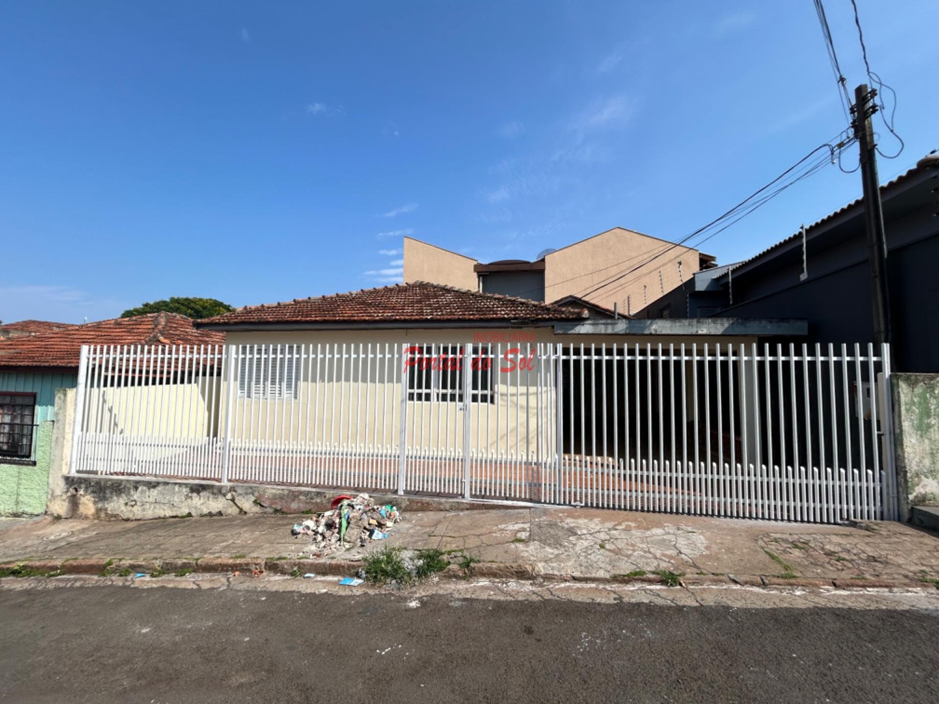 Casa à venda com 2 quartos, 1 banheiro, 2 vagas e 168m² no Vila Quadros, Santo Antônio da Platina — foto principal