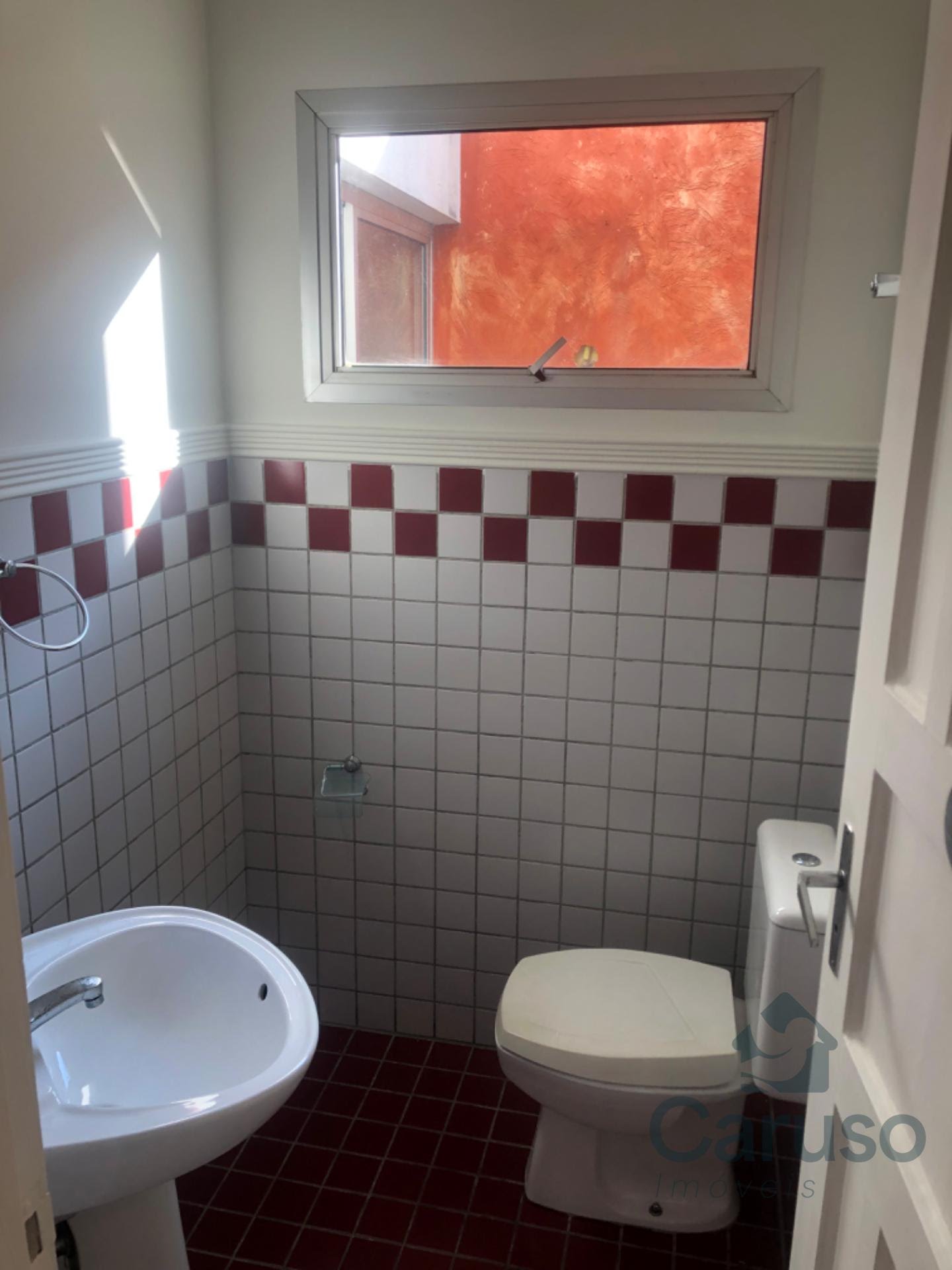 Comercial para alugar com 3 banheiros e 100m² no Jardim Vitoria, Arujá (SP) — foto 12 de 13