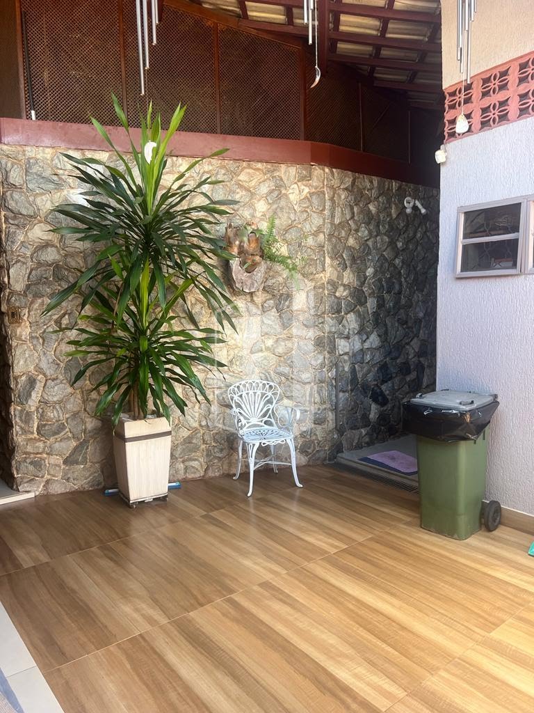 Casa à venda com 3 quartos, 1 suíte, 4 vagas e 240m² no Vila Anchieta, Goiânia (GO) — foto 7 de 26