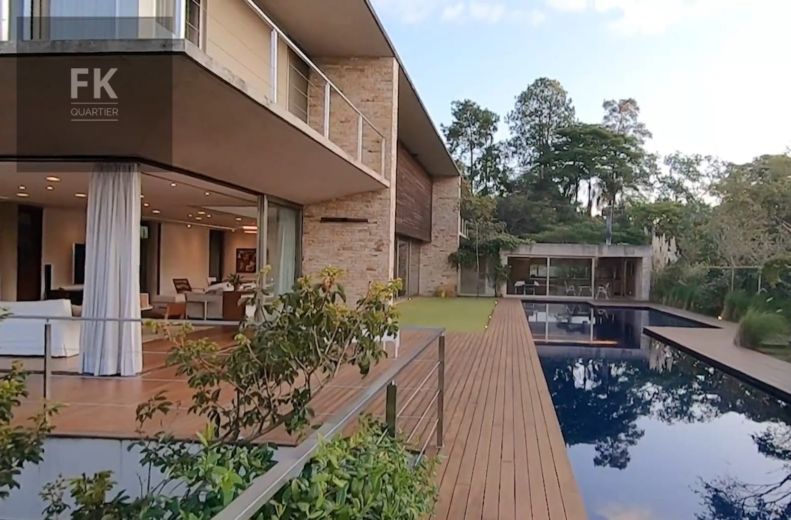 Casa à venda com 4 quartos, 4 suítes, 4 vagas e 1085m² no Alphaville Residencial Um, Barueri (SP) — foto 15 de 23