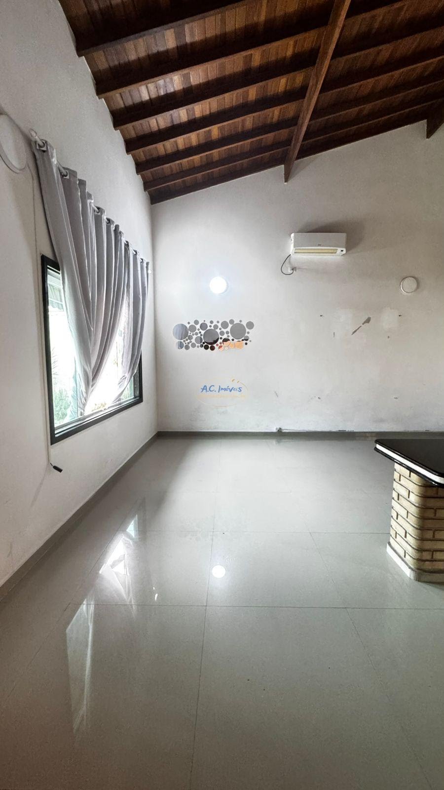 Casa à venda com 3 quartos, 1 suíte, 4 vagas e 180m² no Vila Caiçara, Praia Grande (SP) — foto 20 de 27