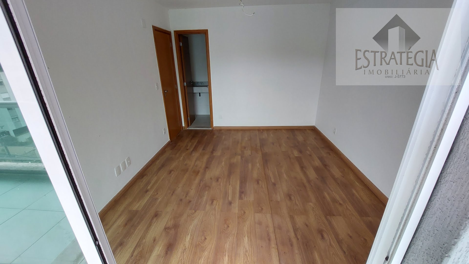 Apartamento à venda com 2 quartos, 1 suíte, 2 vagas e 110m² no Coronel Veiga, Petrópolis (RJ) — foto 18 de 19