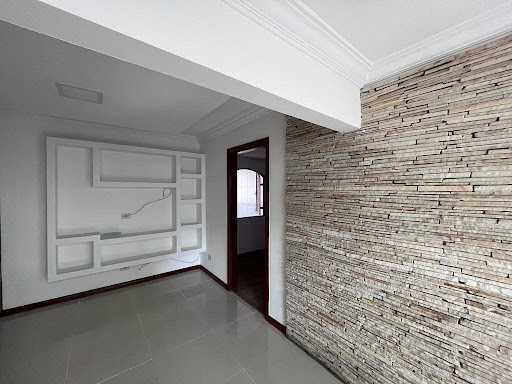 Casa em Jardim Guarau  -  São Paulo