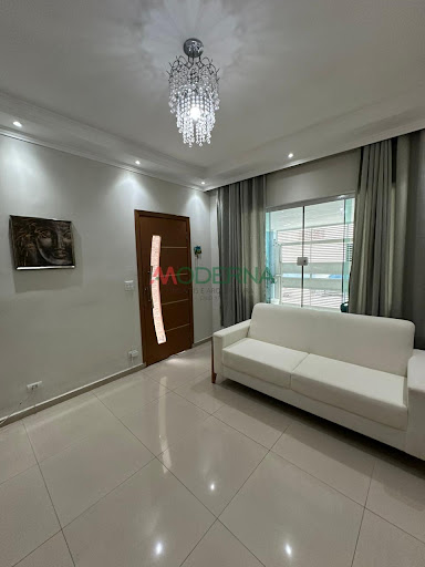 Sobrado à venda em Paulicéia SBC, 2 dormitórios, 150m² - R$615mil