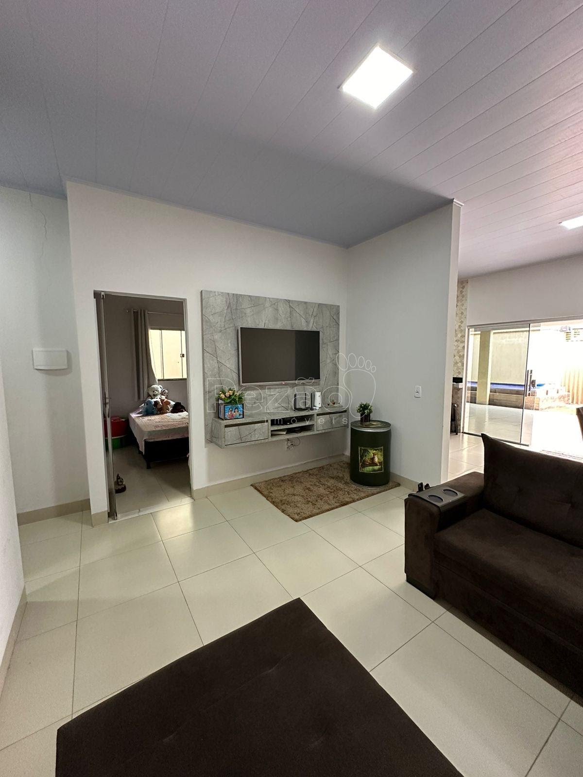 Casa à venda com 3 quartos, 1 suíte, 2 vagas e 179m² no São Sebastião do Xixá, Itapuranga (GO) — foto 2 de 9