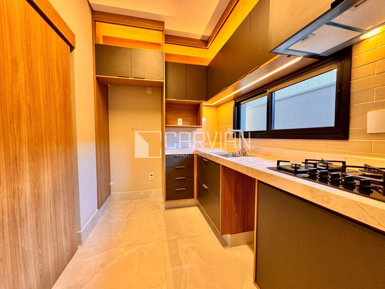 Casa à venda com 4 quartos, 4 suítes, 4 vagas e 250m² no Vila do Golfe, Ribeirão Preto (SP) — foto 13 de 30