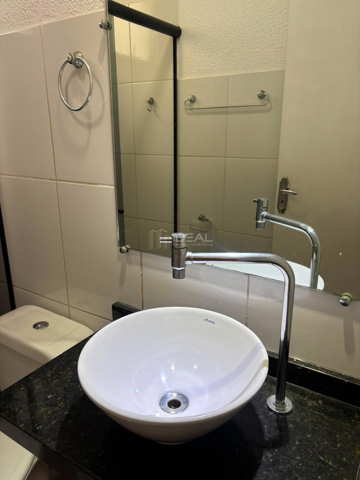 Apartamento à venda com 2 quartos, 1 banheiro, 2 vagas e 48m² no Parque Tarcisio Miranda, Campos dos Goytacazes (RJ) — foto 13 de 14