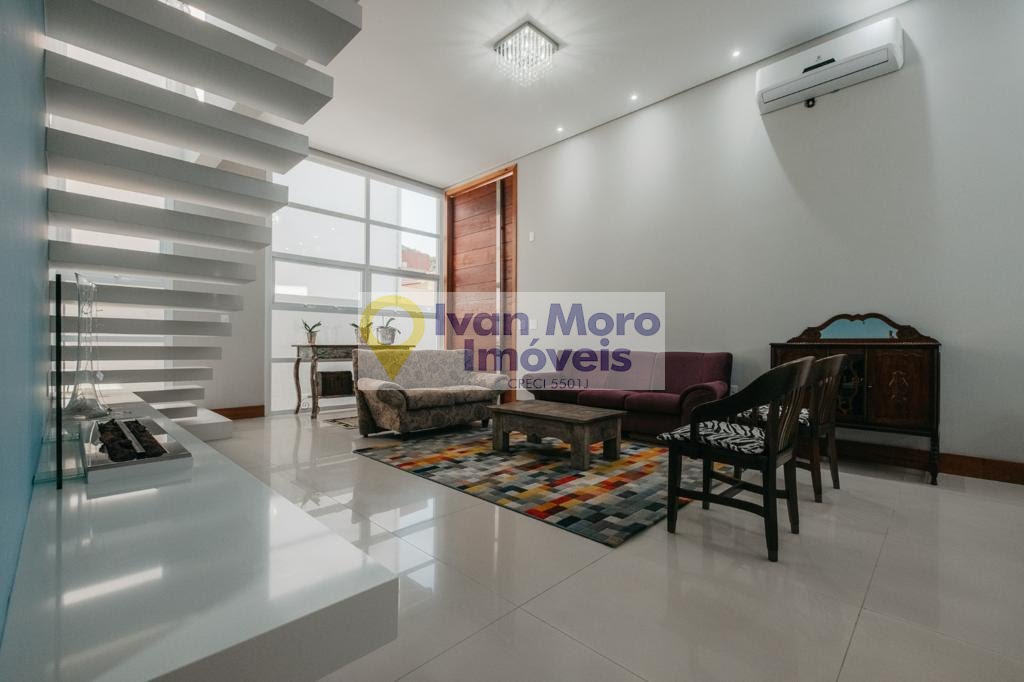 Casa à venda com 4 quartos, 4 suítes, 4 vagas e 287m² no Vargem Grande, Florianópolis (SC) — foto 10 de 22