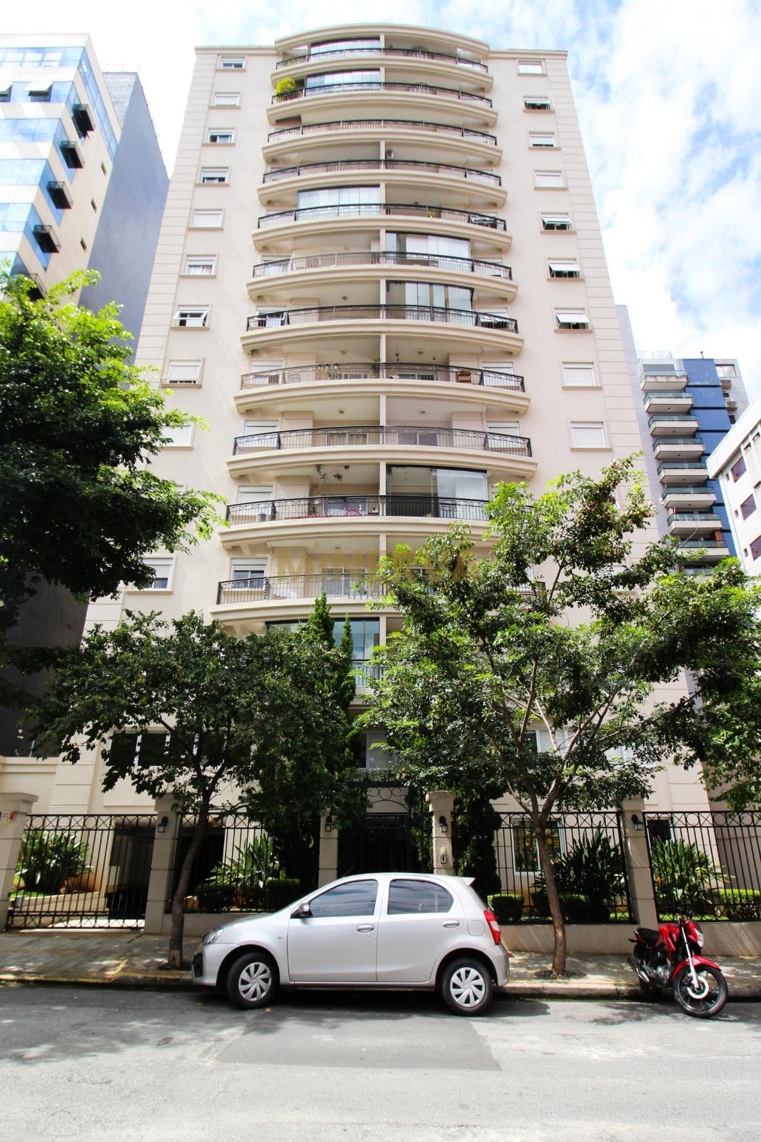 Apartamento à venda com 2 quartos, 2 banheiros, 1 vaga e 60m² no Vila Nova Conceição, São Paulo — foto principal