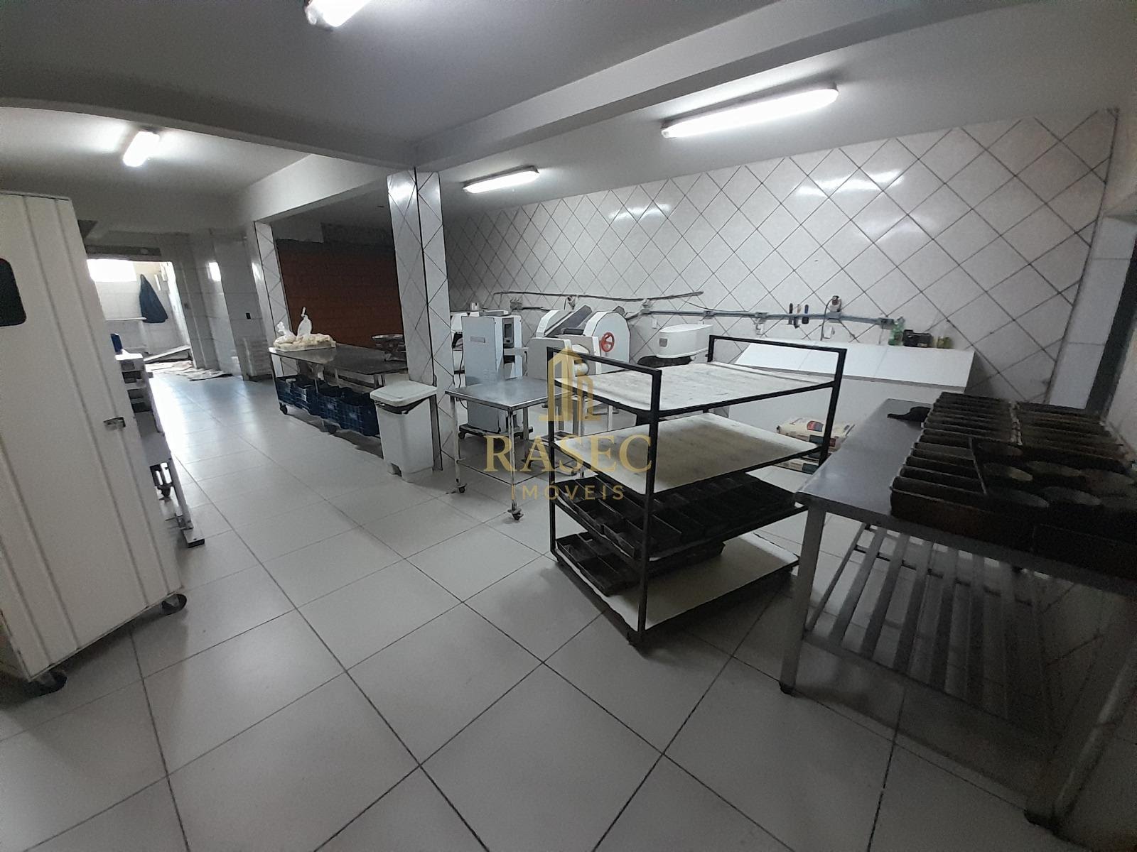 Casa à venda com 5 quartos, 2 banheiros, 2 vagas e 750m² no Paquetá, Brusque (SC) — foto 8 de 24