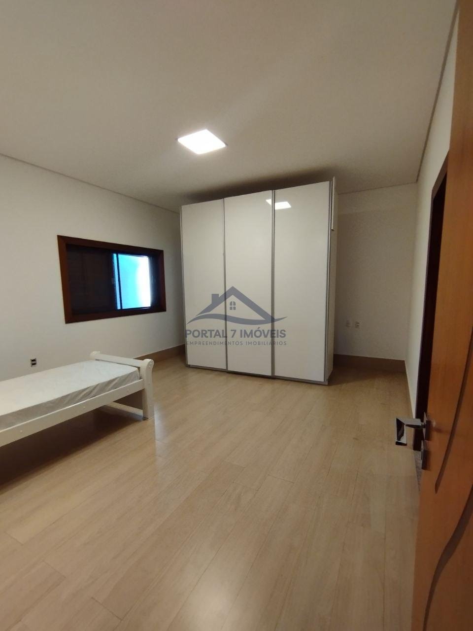 Casa à venda com 2 quartos, 1 suíte, 4 vagas e 190m² no Progresso, Sete Lagoas (MG) — foto 22 de 30