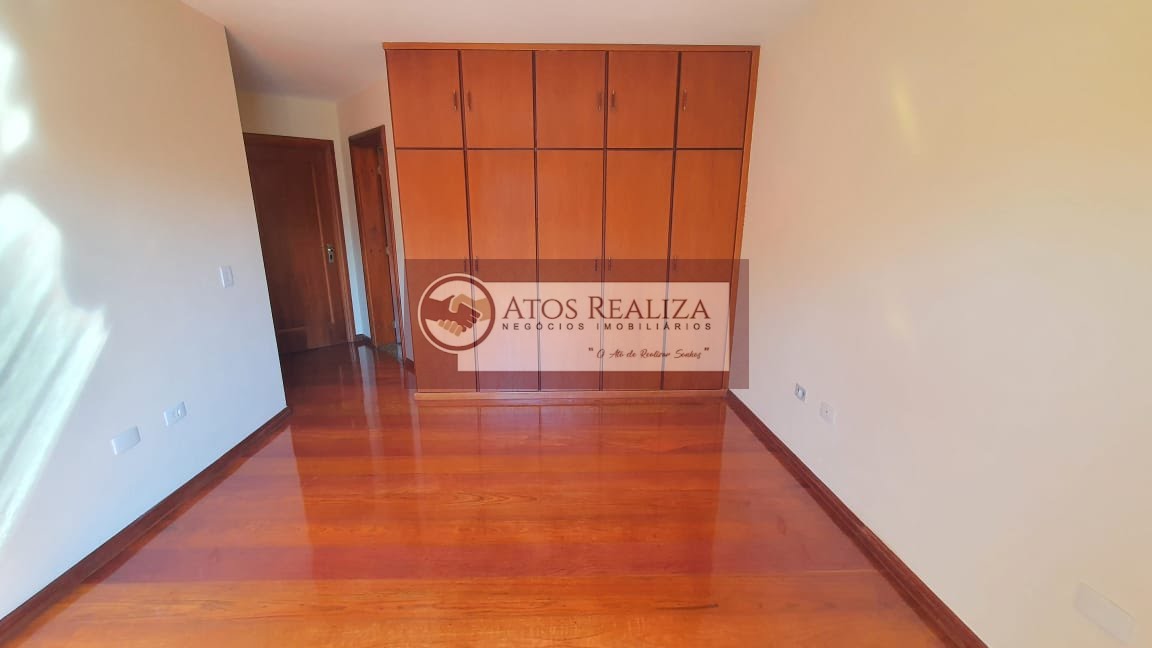 Casa à venda com 5 quartos, 4 suítes, 7 vagas e 500m² no Interlagos, São Paulo (SP) — foto 5 de 24