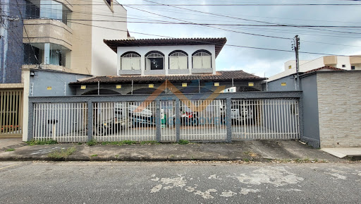 Casa à venda em Imbaúbas, Ipatinga | 243m², 6 dorms