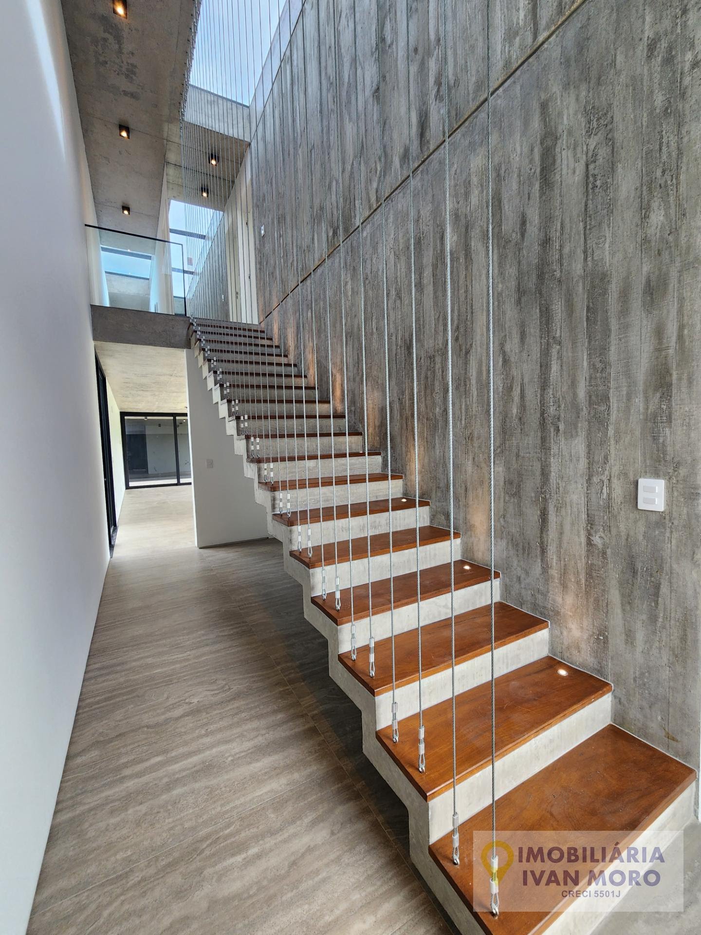Casa à venda com 4 quartos, 4 suítes, 5 vagas e 265m² no São João do Rio Vermelho, Florianópolis (SC) — foto 10 de 19