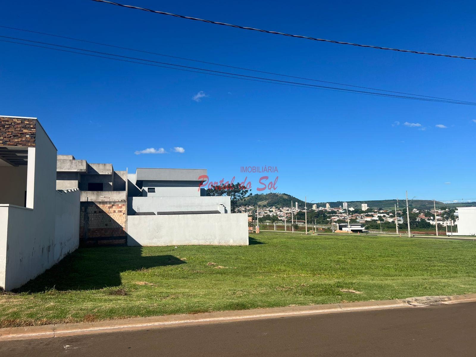 Terreno à venda com 340m² de terreno no Condomínio Maria Thereza Rennó, Santo Antônio da Platina (PR) — foto 4 de 6