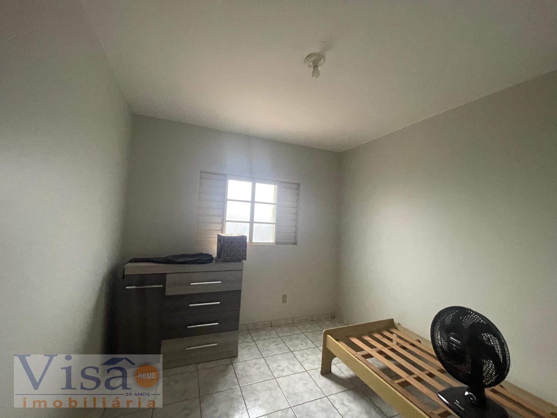 Casa à venda com 3 quartos, 1 banheiro, 2 vagas e 100m² no Cidade Jardim, Paracatu (MG) — foto 8 de 15