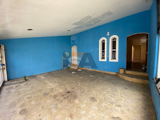 Sobrado Comercial de 350m² no Centro de Poá
