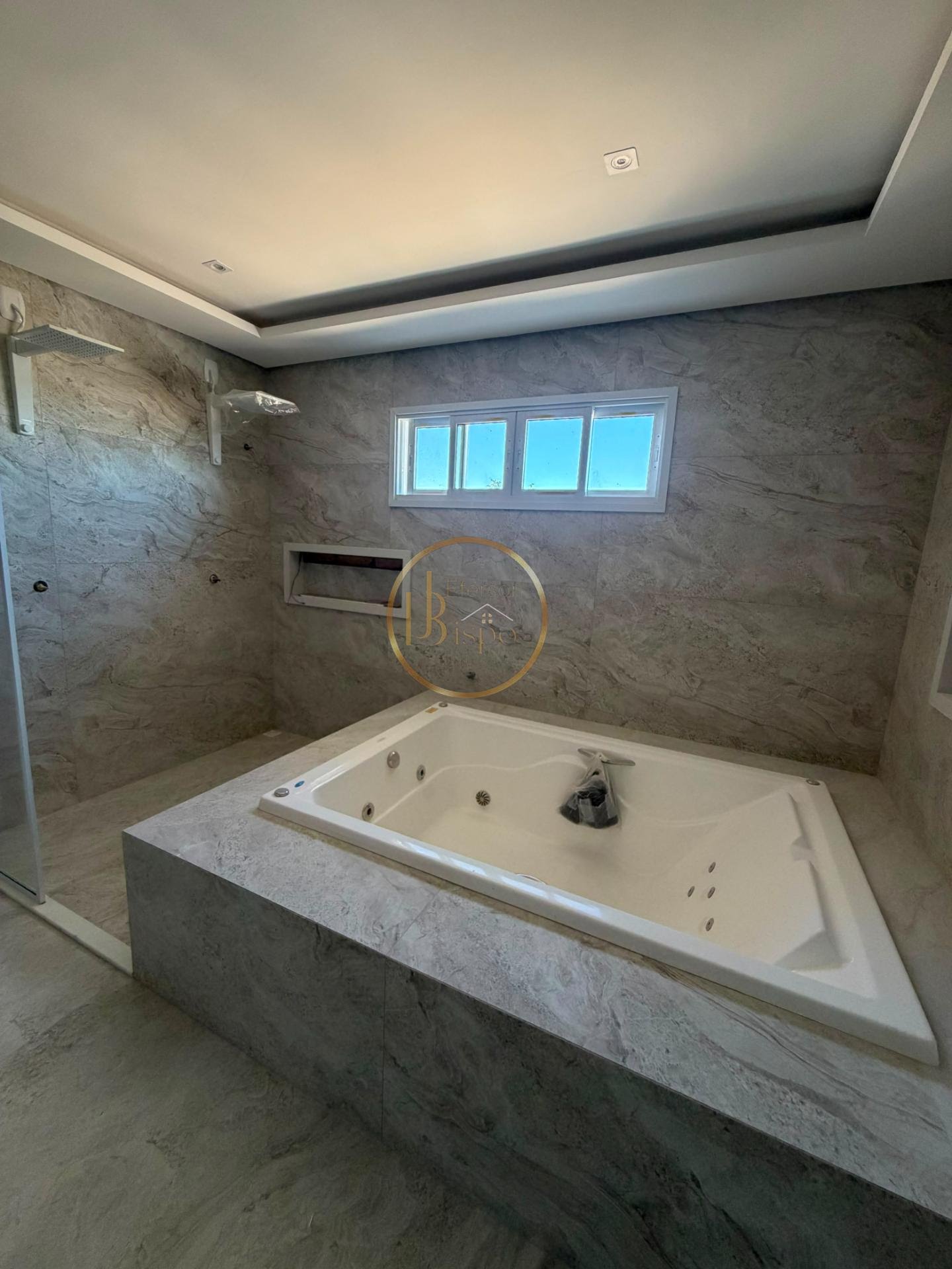 Casa à venda com 4 quartos, 4 suítes, 5 vagas e 450m² no Gaudí, Porto Seguro (BA) — foto 4 de 22
