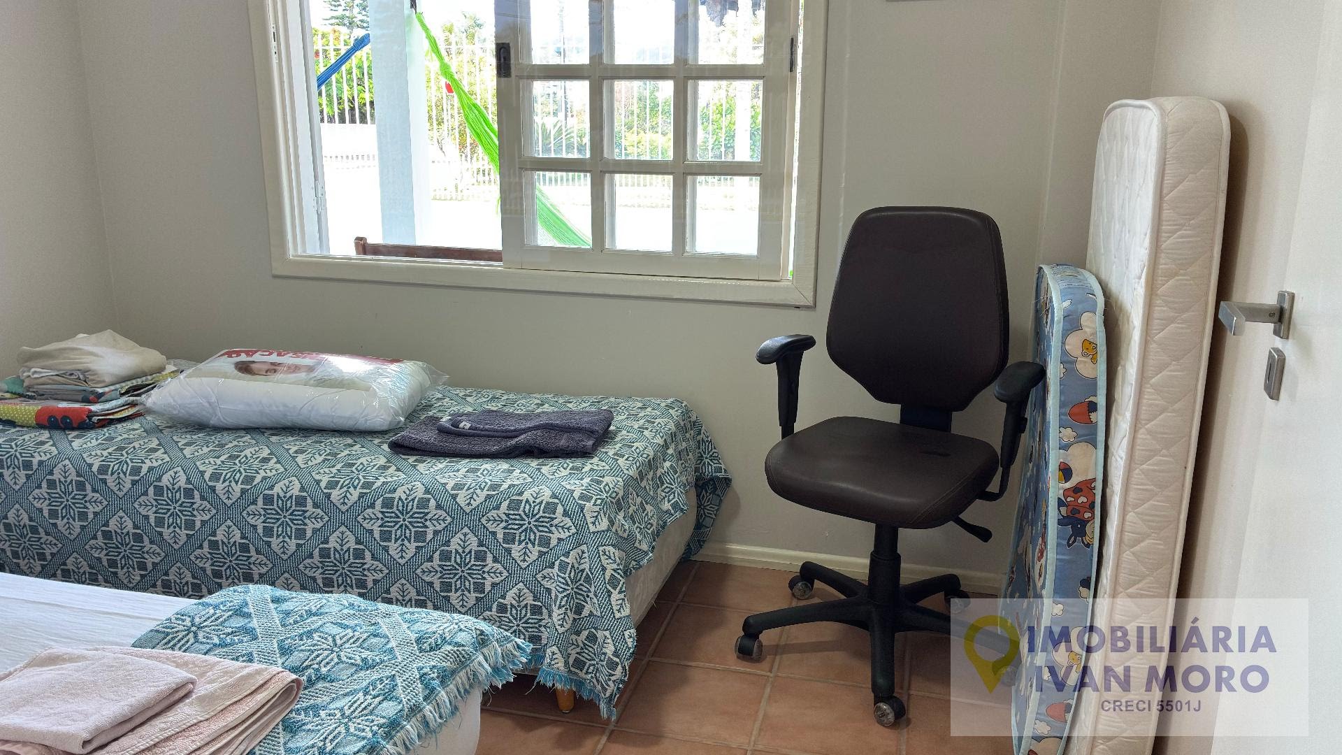 Casa para alugar com 6 quartos, 1 suíte, 2 vagas e 270m² no Daniela, Florianópolis (SC) — foto 20 de 30