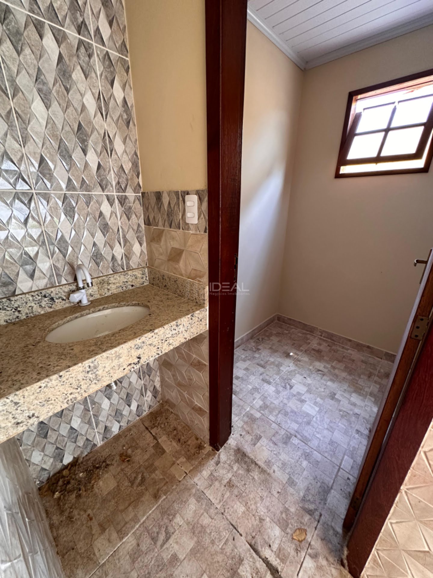 Casa à venda com 3 quartos, 1 suíte, 2 vagas e 180m² no Grussaí, São João da Barra (RJ) — foto 15 de 29