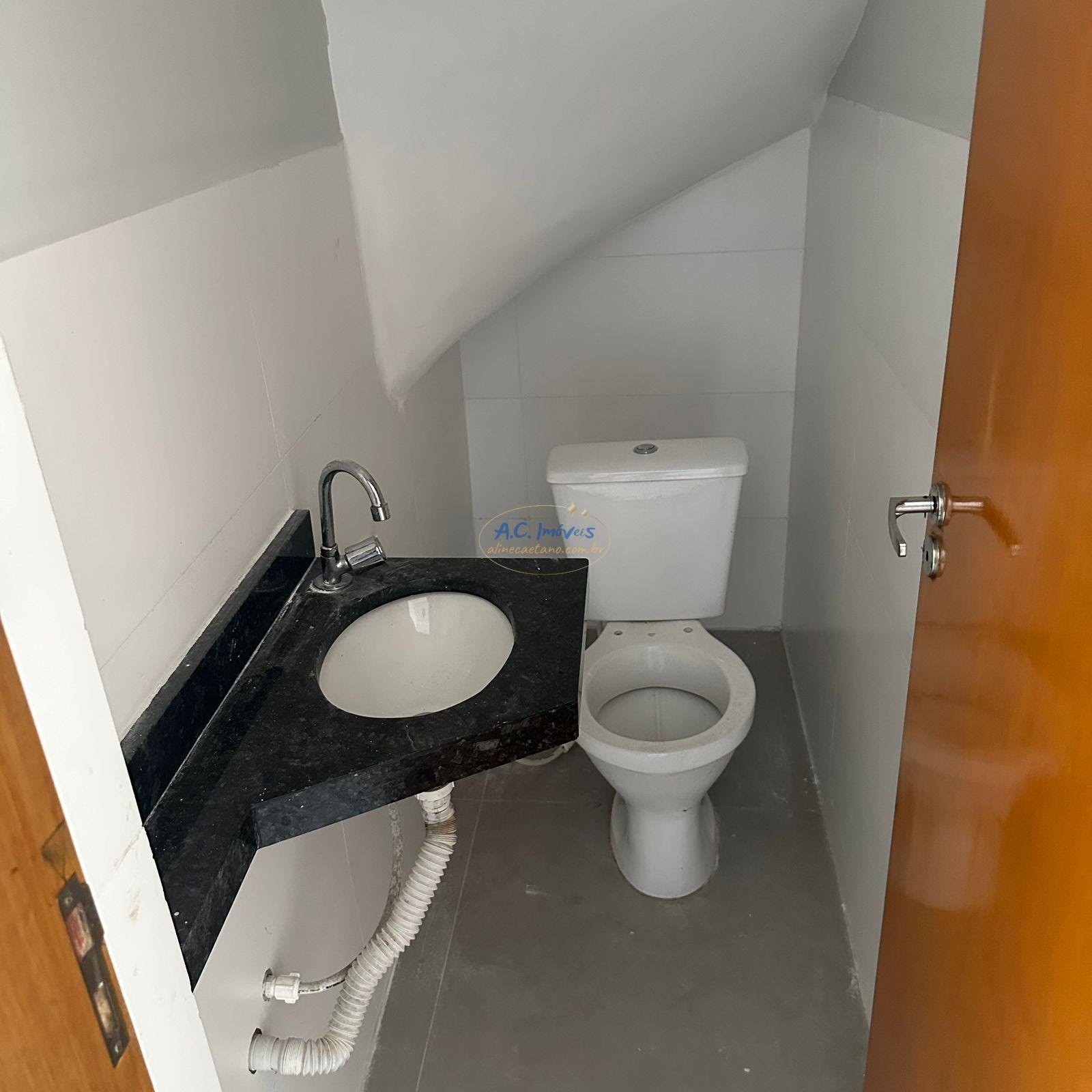 Casa à venda com 2 quartos, 2 banheiros, 1 vaga e 61m² no Jardim Melvi, Praia Grande (SP) — foto 7 de 17