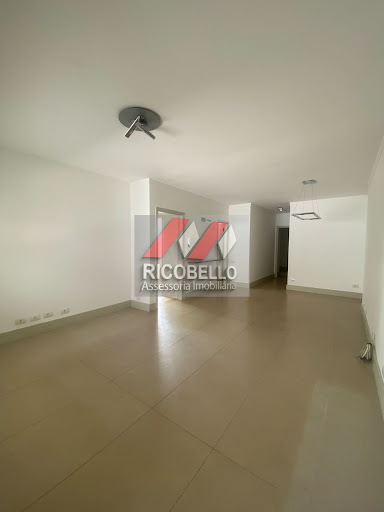 Casa Comercial em São Dimas  -  Piracicaba