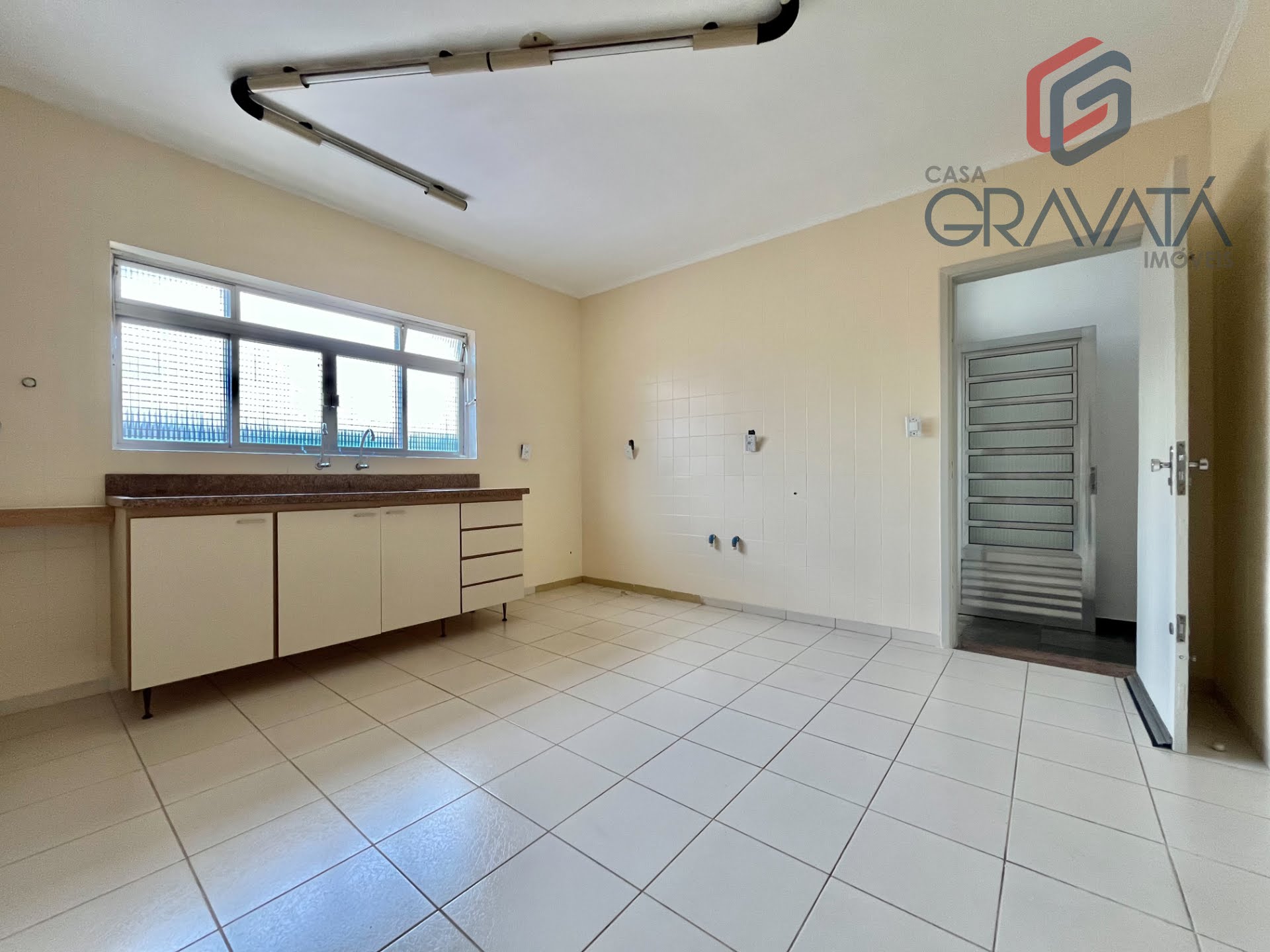 Casa à venda com 3 quartos, 1 suíte, 3 vagas e 213m² no Centro, Santo André (SP) — foto 8 de 23