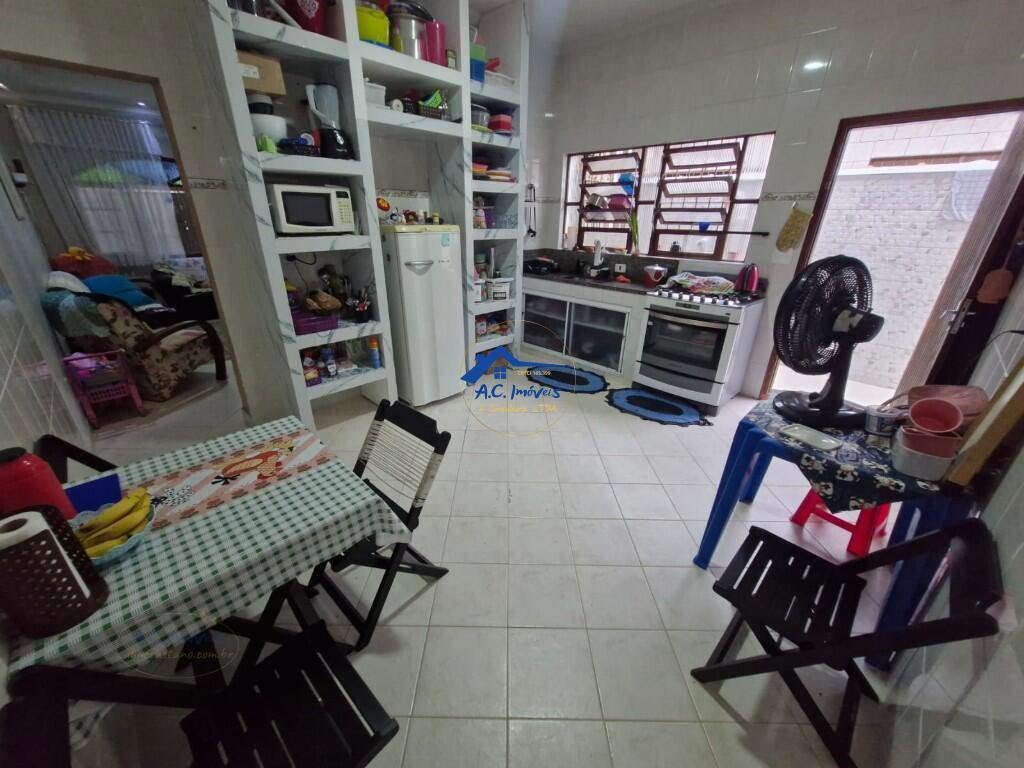 Casa à venda com 3 quartos, 1 suíte, 2 vagas e 177m² no Maracanã, Praia Grande (SP) — foto 10 de 26