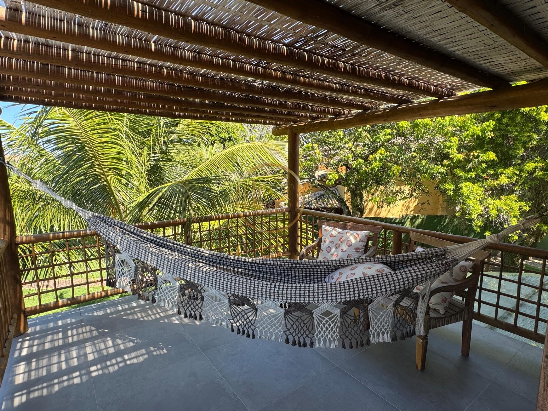 Casa à venda com 4 quartos, 4 suítes, 1 vaga e 380m² no Arraial D'ajuda ( Estrada da Balsa ), Porto Seguro (BA) — foto 7 de 13