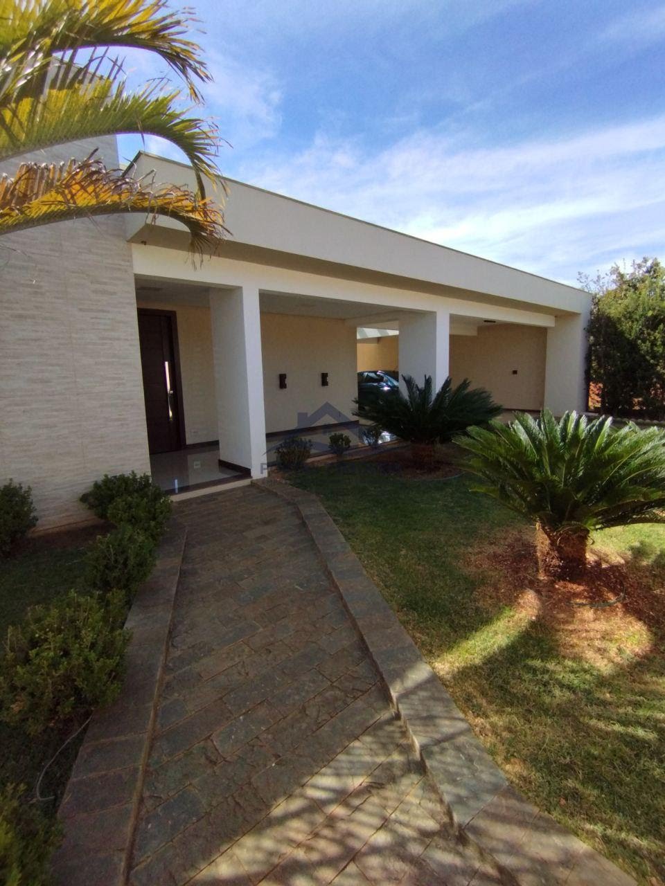 Casa à venda com 1 quarto, 2 suítes, 6 vagas e 400m² no Nucleo João Pinheiro, Funilândia (MG) — foto 2 de 30