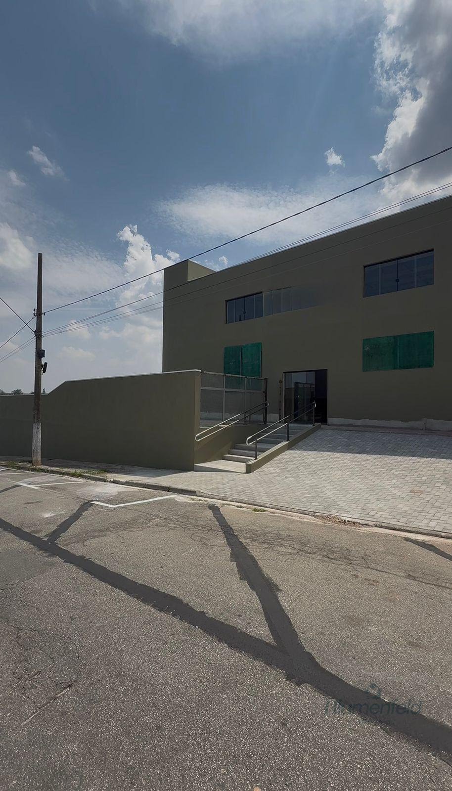 Comercial para alugar com 2 banheiros, 7 vagas e 300m² no Parque Rodrigo Barreto, Arujá (SP) — foto 2 de 7