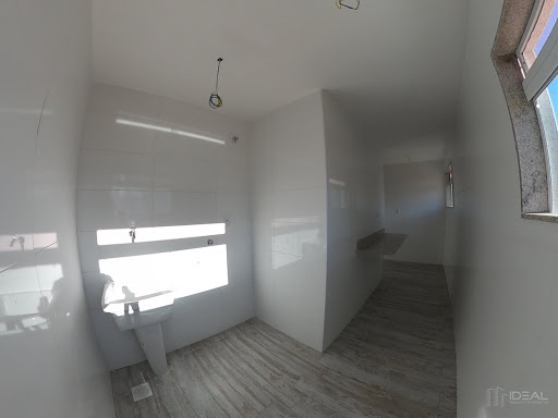 Apartamento com dois quartos à venda da Av. Alberto Torres em Campos RJ 