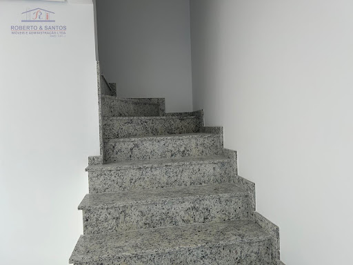 Escadas para os dormitórios