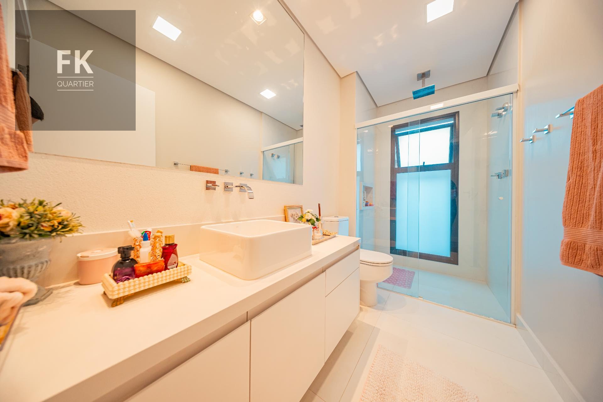 Casa à venda com 5 quartos, 5 suítes, 6 vagas e 400m² no Alphaville, Santana de Parnaíba (SP) — foto 23 de 30