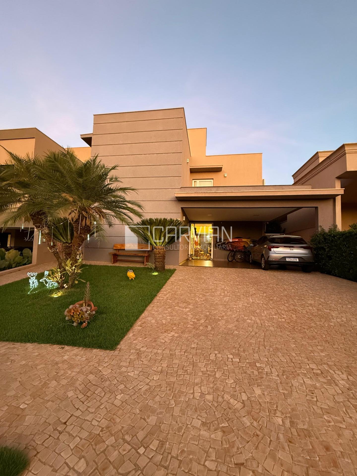 Casa à venda com 3 quartos, 3 suítes, 4 vagas e 307m² no Condomínio Guaporé, Ribeirão Preto (SP) — foto 2 de 30