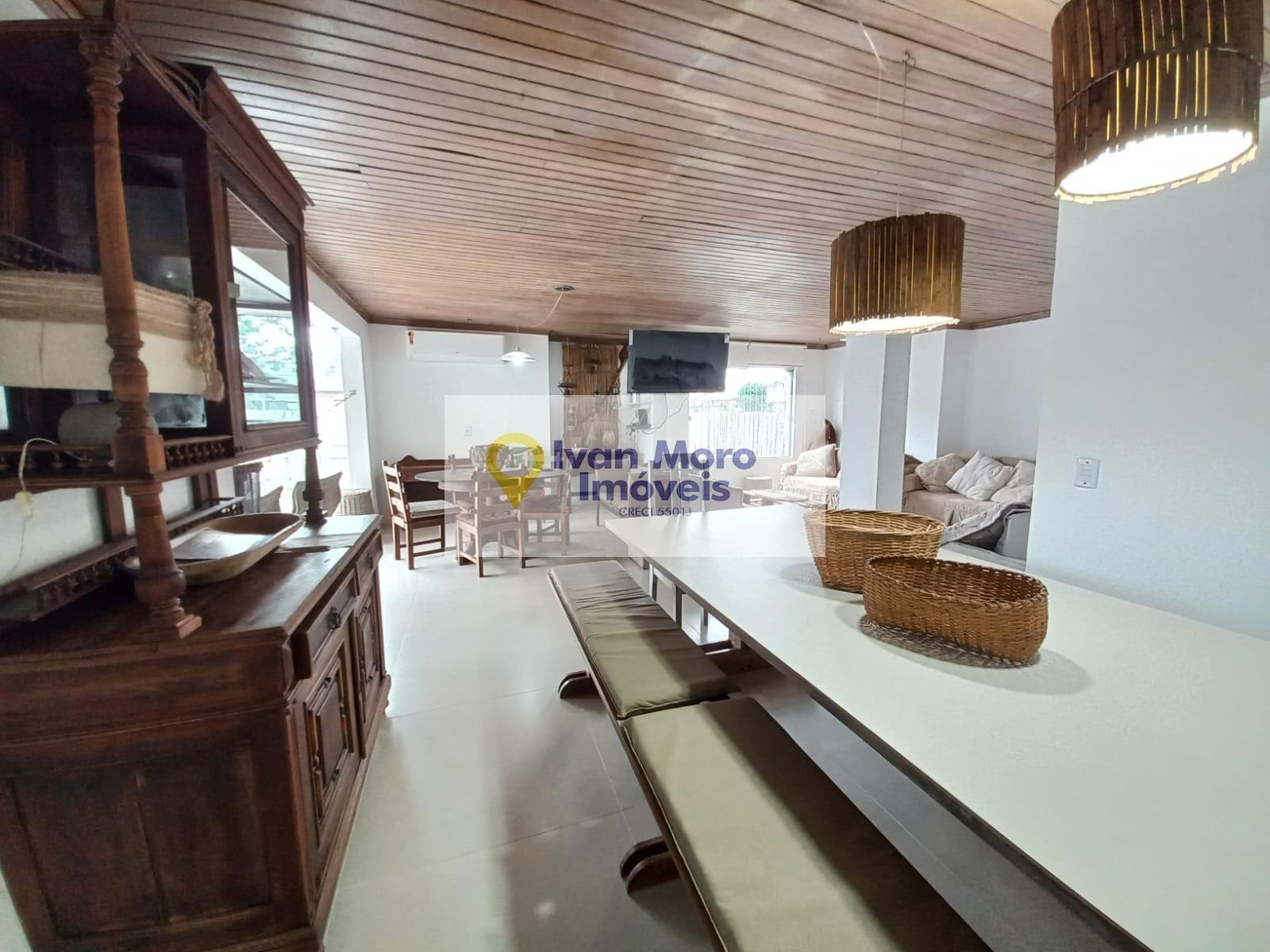 Casa para alugar com 4 quartos, 1 suíte, 3 vagas e 200m² no Daniela, Florianópolis (SC) — foto 20 de 30