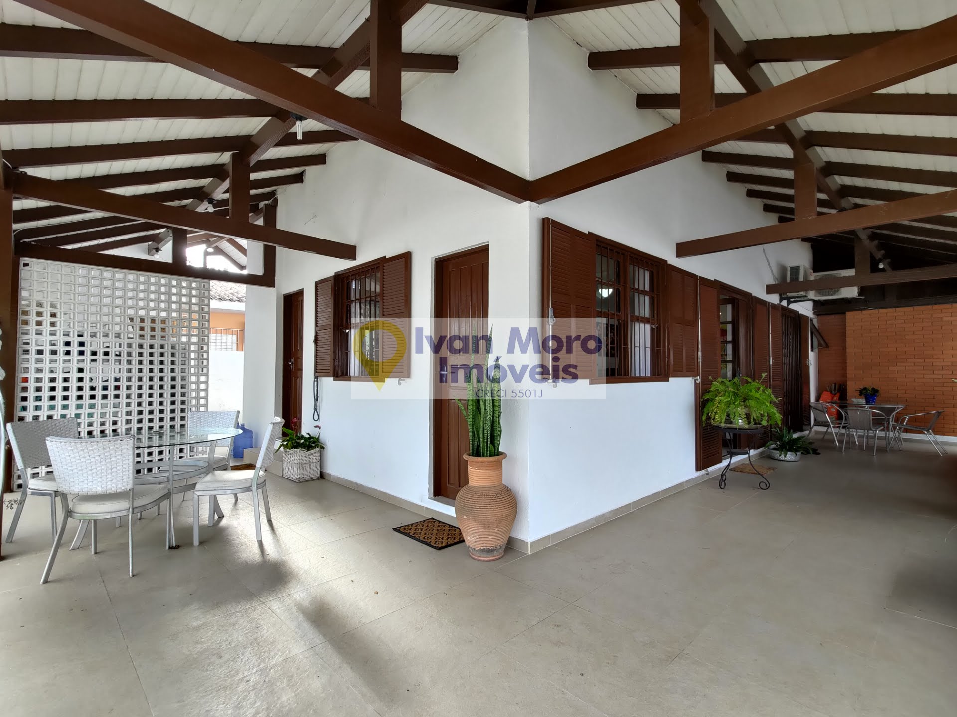 Casa para alugar com 5 quartos, 2 suítes e 3 vagas no Daniela, Florianópolis (SC) — foto 15 de 30