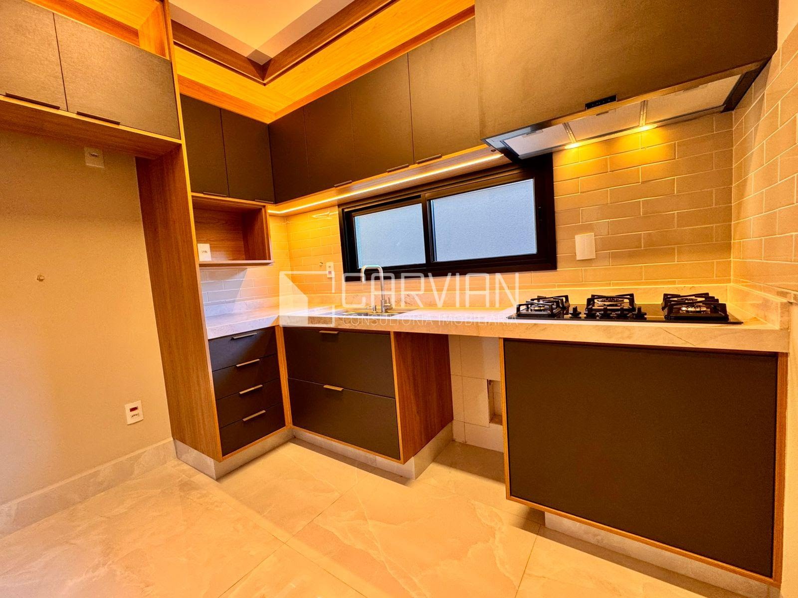 Casa à venda com 4 quartos, 4 suítes, 4 vagas e 250m² no Vila do Golfe, Ribeirão Preto (SP) — foto 11 de 30