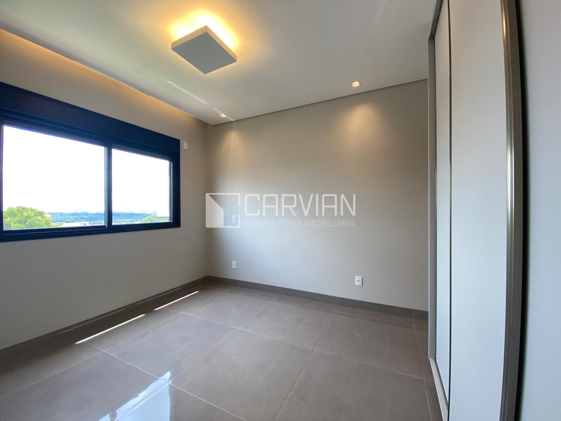 Casa à venda com 3 quartos, 3 suítes, 4 vagas e 310m² no Vila do Golfe, Ribeirão Preto (SP) — foto 2 de 30