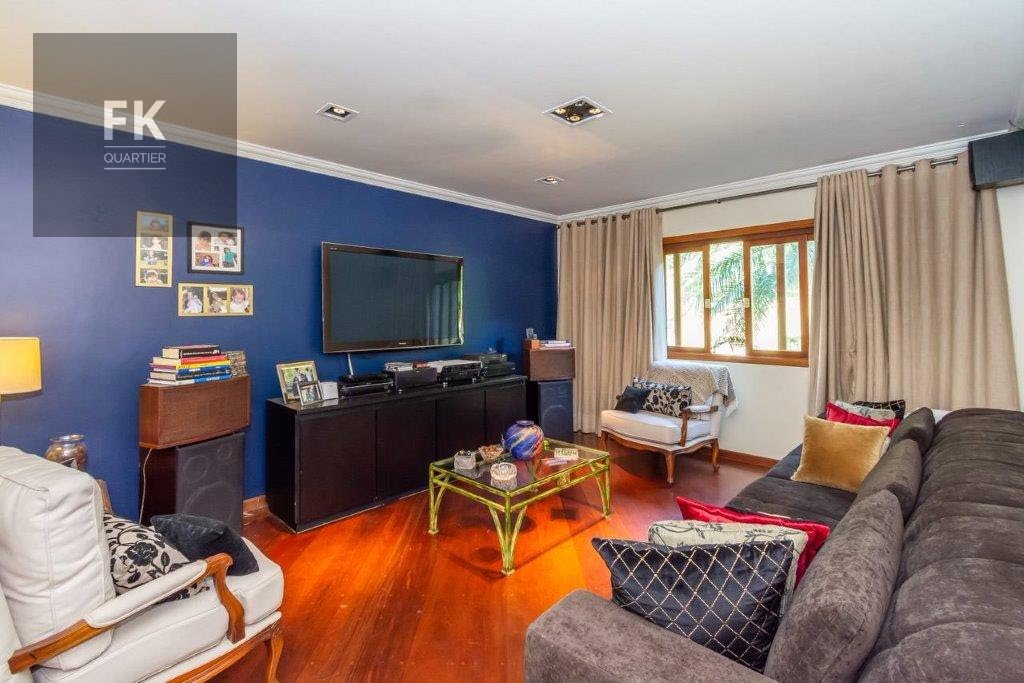 Casa à venda com 4 quartos, 4 suítes, 4 vagas e 620m² no Residencial Euroville, Carapicuíba (SP) — foto 11 de 30