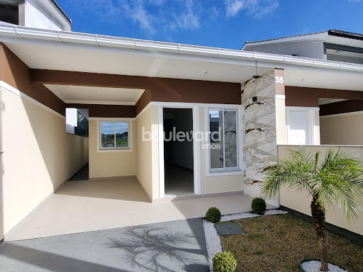 Casa com 02 dormitórios I 1 Suíte I Sertão do Maruim | São José