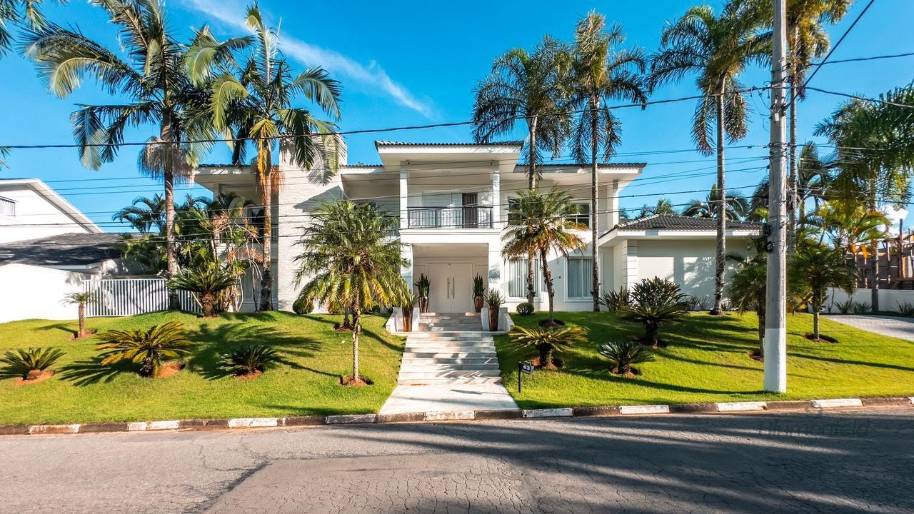 Casa à venda com 4 quartos, 6 banheiros, 6 vagas e 640m² no Condomínio Arujazinho III, Arujá — foto principal