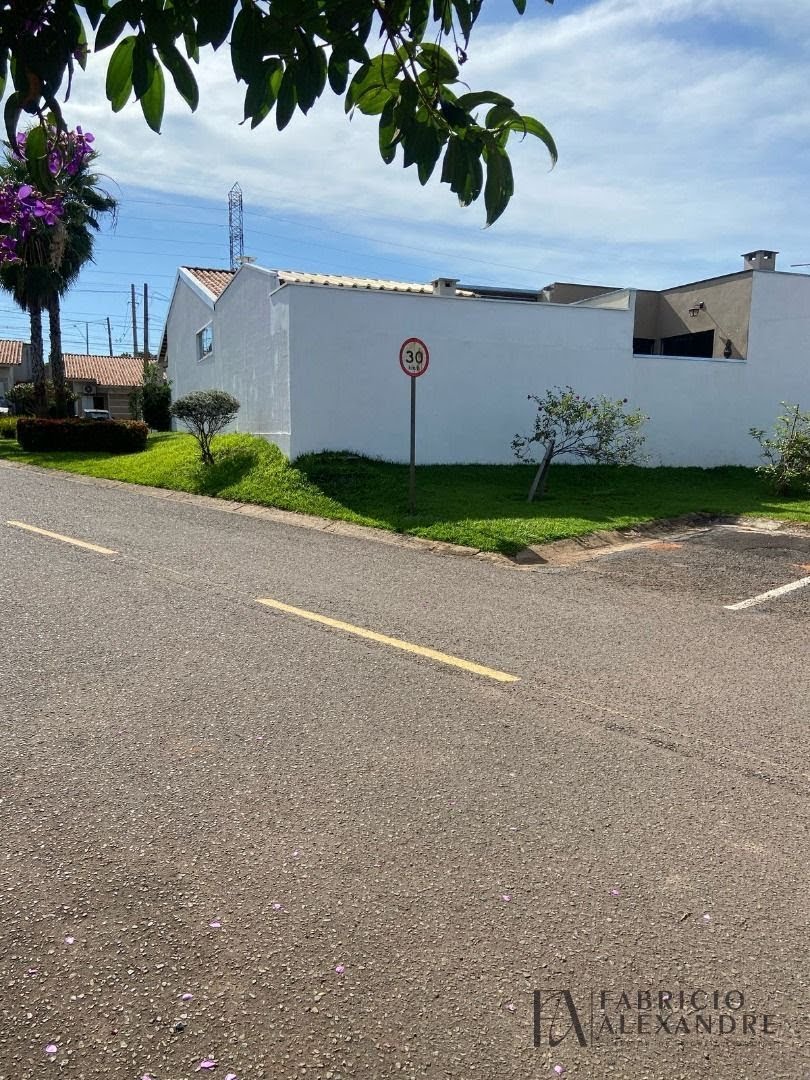Casa à venda com 2 quartos, 3 banheiros, 4 vagas e 120m² no Terra Nova Garden Village, São José do Rio Preto — foto principal