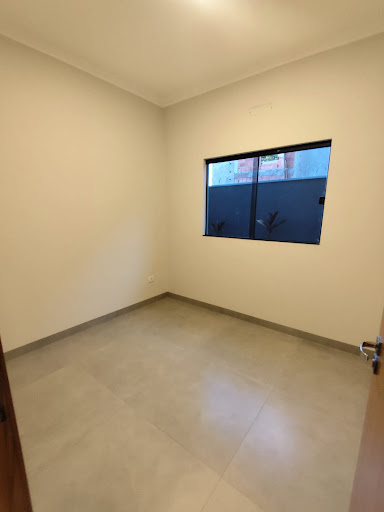 Casa em Universitário  -  Campo Grande