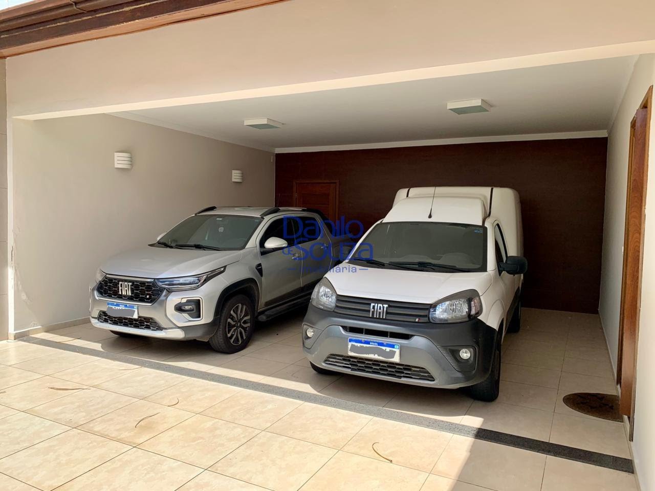 Casa à venda com 4 quartos, 1 suíte, 2 vagas e 360m² no Alvorada, Araxá (MG) — foto 3 de 28