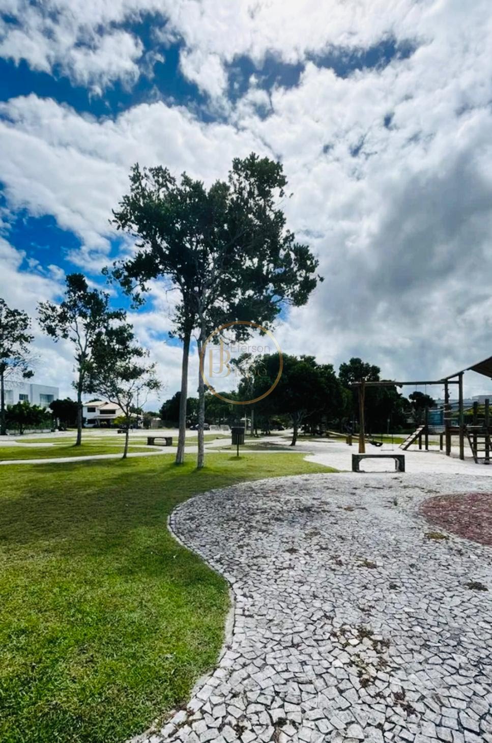 Terreno à venda com 715m² de terreno no Orla, Porto Seguro — foto principal