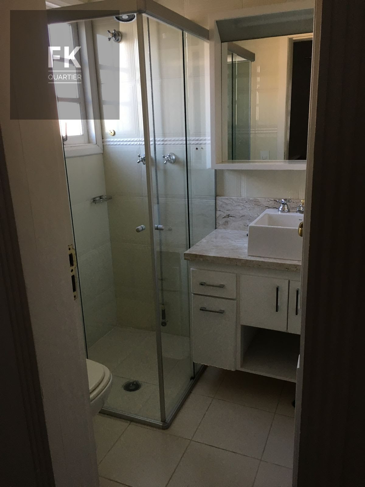 Casa à venda com 4 quartos, 4 suítes, 4 vagas e 400m² no Alphaville Residencial Dois, Barueri (SP) — foto 16 de 19